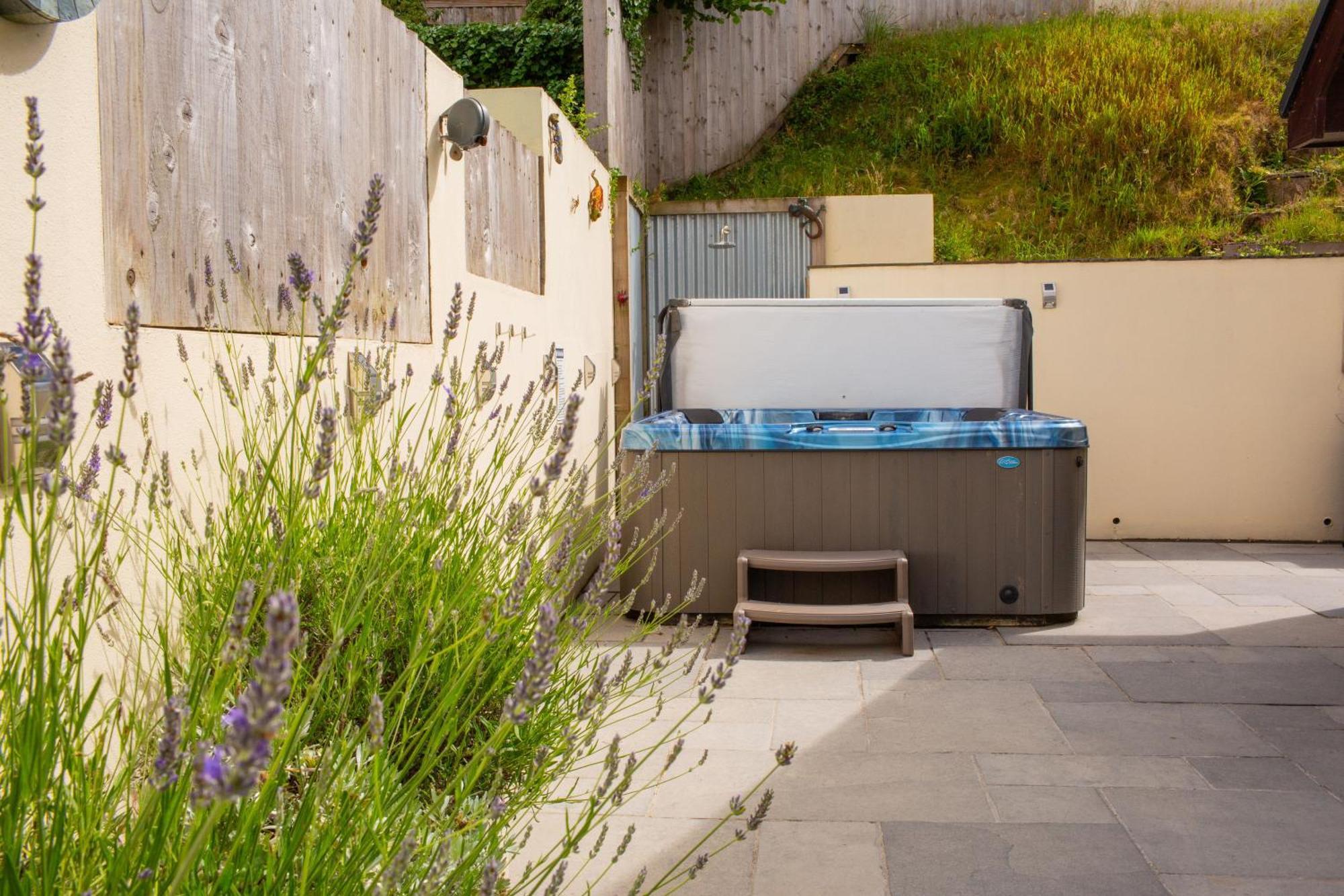 Rooftops - Sea Views Hot Tub Close To Beach Villa Saundersfoot Exterior foto