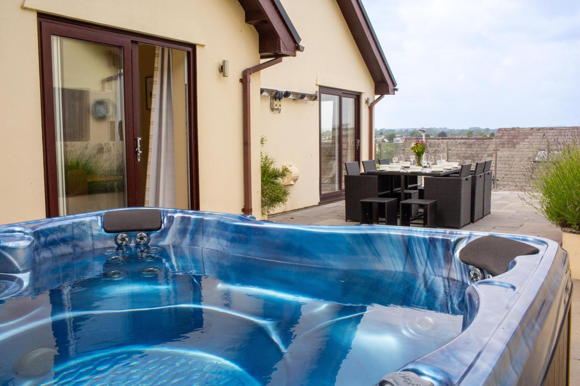 Rooftops - Sea Views Hot Tub Close To Beach Villa Saundersfoot Exterior foto